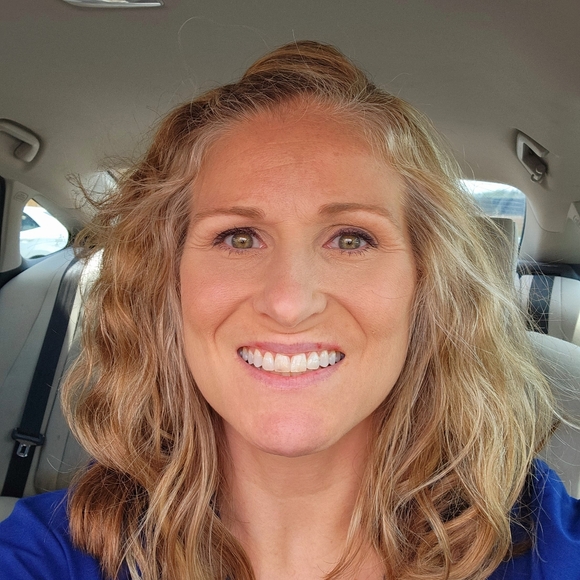 Meet your Posher, Miranda - Picture 3 of 11